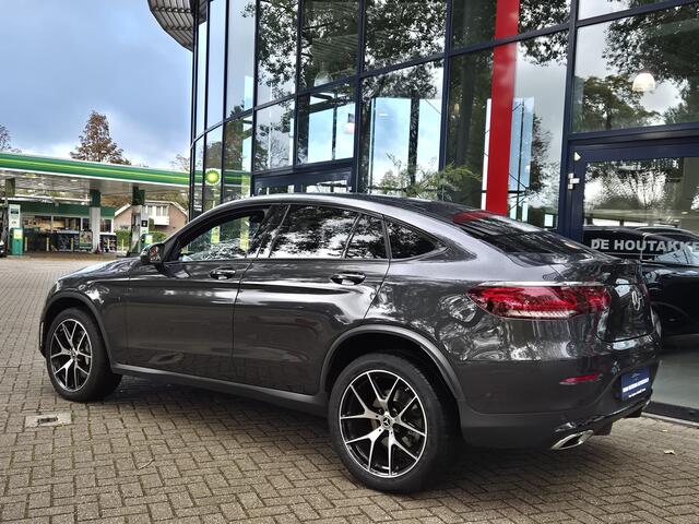 Mercedes-Benz GLC-KLASSE Coupé AMG 300e 4MATIC | Schuif / kanteldak | Wegkl. Trekhaak | Navigatie | Parkeersensoren + Camera | Cruise Control | 20inch