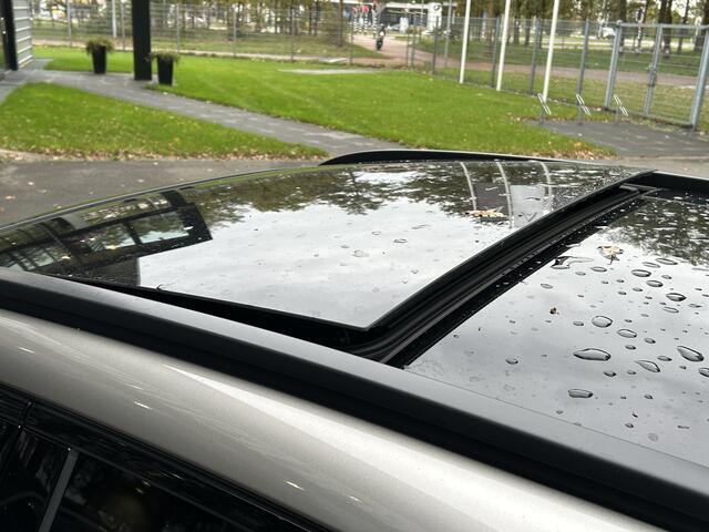 Mercedes-Benz GLC-KLASSE // 300e AMG 4Matic // Trekhaak // Distronic // Panoramadak // 360 Camera // Memory // Night Pakket // Digital Light