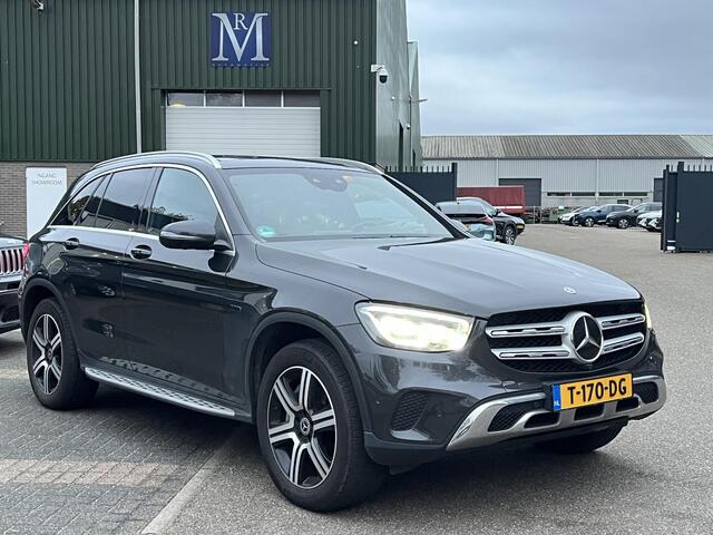 Mercedes-Benz GLC-KLASSE 300e 4MATIC Business Solution AMG | PANO DAK | BURMESTER | DITRONIC+ | 360 CAMERA | ELECTR STOELEN MET GEHEUGEN | APPLE CARPLAY/ANDROID AUTO |