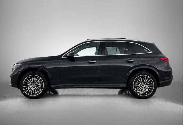 Mercedes-Benz GLC-KLASSE 300e 4MATIC Sport Edition | Premium pakket | Trekhaak | Smartphone-integratie | Digital Light | 360° camera | URBAN GUARD voertuigbescherming | Augmented Reality Navigation | Memorypakket |