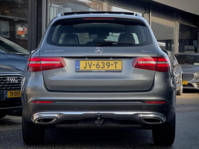 Mercedes-Benz GLC-KLASSE 250 AUT9 4MATIC AMBITION AMG-LINE PANODAK LEDER NAVI CAMERA LED LMV PDC