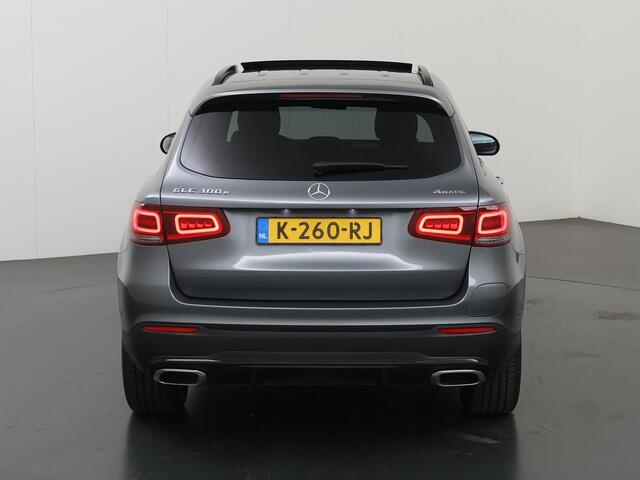 Mercedes-Benz GLC-KLASSE 300e 4MATIC Business Solution AMG | Night | Burmester | Trekhaak | Widescreen | Panoramadak | Keyless |