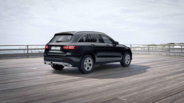 Mercedes-Benz GLC-KLASSE 250 4MATIC Business Solution | Rijassistentiepakket | Trekhaak | Stoelverwarming | Apple Carplay | Achteruitrijcamera |