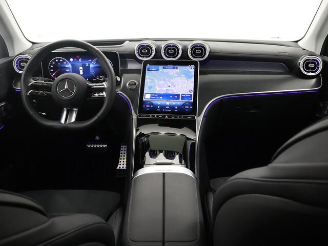Mercedes-Benz GLC-KLASSE 300e 4MATIC AMG Line | Panoramadak | Trekhaak | Premium plus pakket |