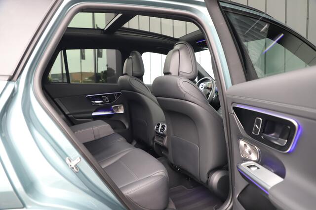 Mercedes-Benz GLC-KLASSE 300e AMG 4-Matic | 313PK | Massage | Head-up | Pano | Burmester | Sfeerverlichting | Stuurwielverw. | Distronic | Trekhaak | 2025.