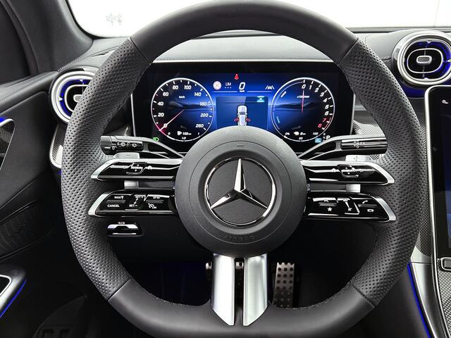 Mercedes-Benz GLC-KLASSE 300e 4MATIC Sport Edition | Premium Pakket | Night Pakket | Winter Pakket | Trekhaak | Digital Light | 360° camera | 20 inch AMG multispaaks velgen | Augmented Reality Navigation |