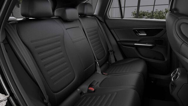 Mercedes-Benz GLC-KLASSE 200 4MATIC AMG Line | Panoramadak | Memory | Trekhaak | Sfeerverlichting | Winter pakket |