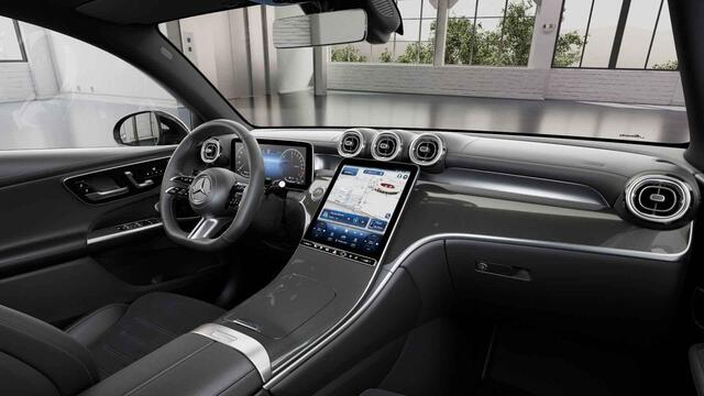 Mercedes-Benz GLC-KLASSE Coupé 300e 4MATIC AMG Line | Night | Panoramadak | Burmester | Trekhaak | Treeplanken | Memory | Matrix Led | Keyless |