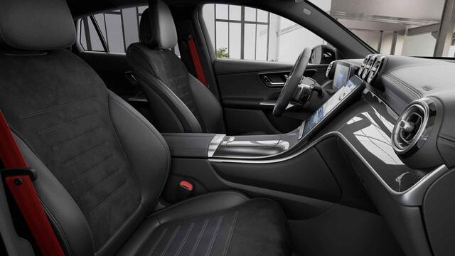 Mercedes-Benz GLC-KLASSE Coupé 300e 4MATIC AMG Line | Night | Panoramadak | Burmester | Trekhaak | Treeplanken | Memory | Matrix Led | Keyless |