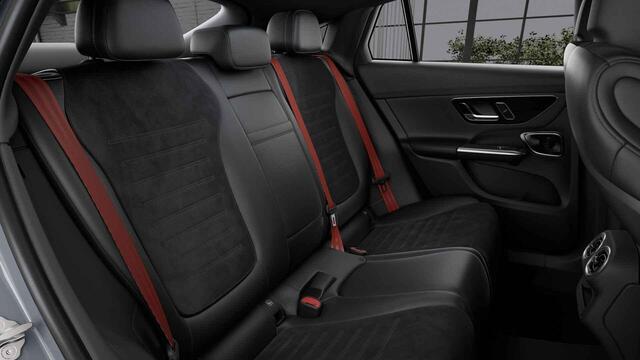 Mercedes-Benz GLC-KLASSE Coupé 300e 4MATIC AMG Line | Night | Panoramadak | Burmester | Trekhaak | Treeplanken | Memory | Matrix Led | Keyless |