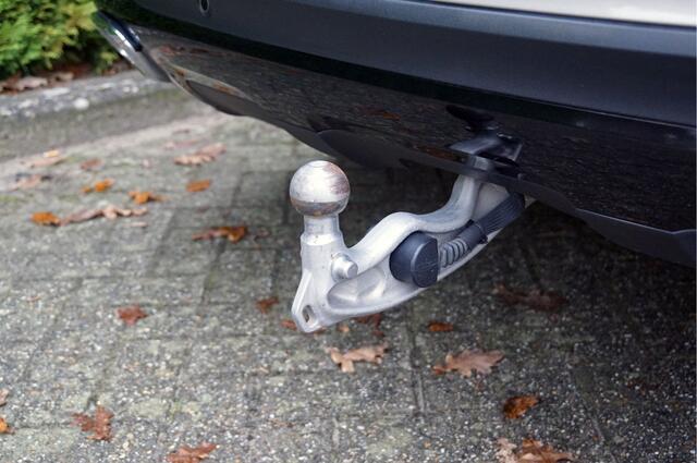 Mercedes-Benz GLE-KLASSE GLE 350 de 4M AMG line | Luchtvering Trekhaak Panorama Rijassistentie