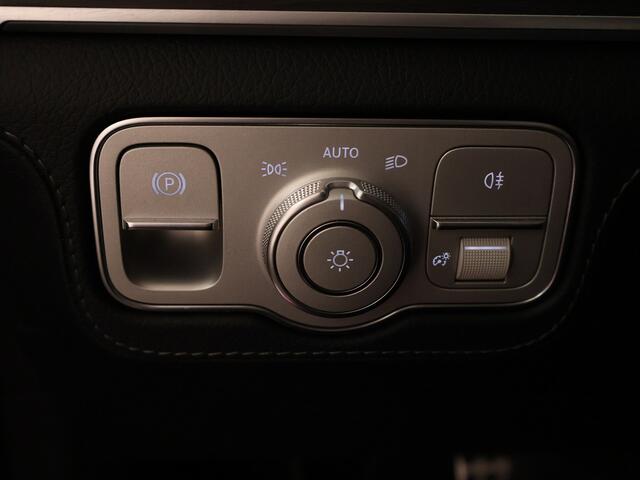 Mercedes-Benz GLE-KLASSE 400 e 4MATIC AMG Line Premium Plus | Trekhaak | Apple CarPlay | Android Auto | Sfeerverlichting | Schuif-kanteldak | Burmester | Inclusief 24 maanden MB Certified garantie voor Europa.