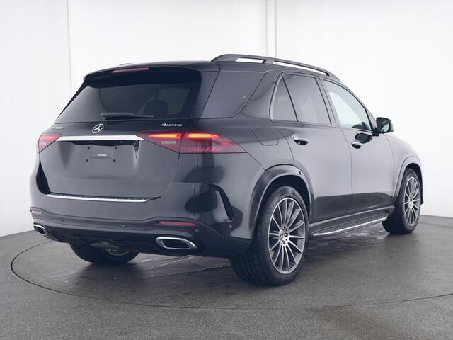 Mercedes-Benz GLE-KLASSE 400 e 4MATIC AMG Plug-In Hybride AMG line | Night Pakket | Airmatic | Alarm | Trekhaak | 21 Inch AMG Velgen | Panorama Schuif-Kanteldak | Rijassistentiepakket. Inclusief 24 maanden Mercedes-Benz Certified garantie voor Europa.