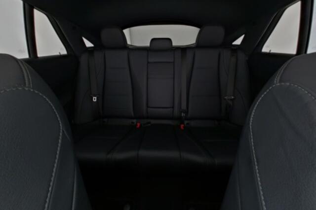 Mercedes-Benz GLE-KLASSE Coupé 350 e 4MATIC Premium Plus AMG Premium Plus | Night Pakket | Alarm | Panorama Schuif-kanteldak | 22 Inch AMG Velgen. Inclusief 48 maanden MB Certified garantie voor Europa.