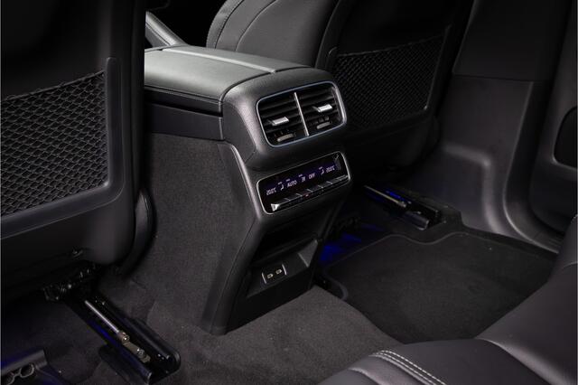 Mercedes-Benz GLE-KLASSE 450 d 4MATIC AMG Line 22 inch-Distronic-Haak