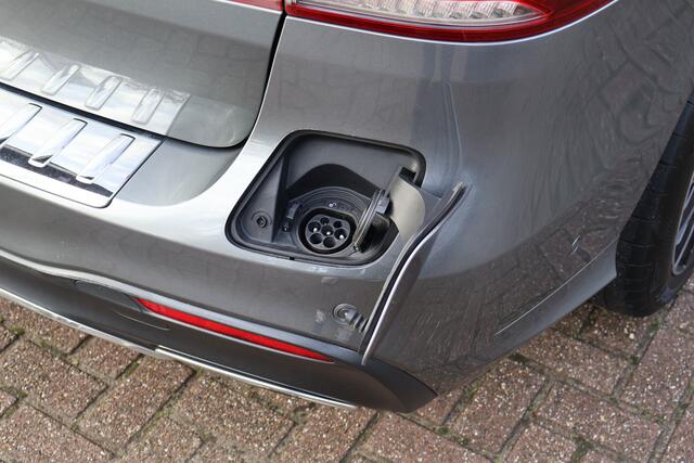 Mercedes-Benz GLE-KLASSE 500 e 4MATIC AMG Sport Edition | Origineel NL | Luchtvering | Camera | Panoramadak | Cruise Control |