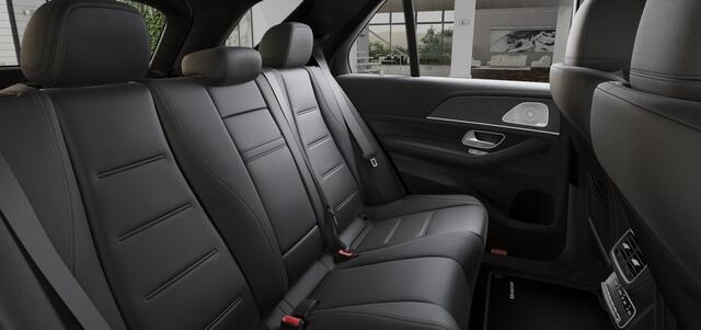 Mercedes-Benz GLE-KLASSE 400 e 4MATIC AMG // Luchtvering // Trekhaak // Carbon // SoftClose // Headup // Leder // Burmester // 22 inch // Panoramadak