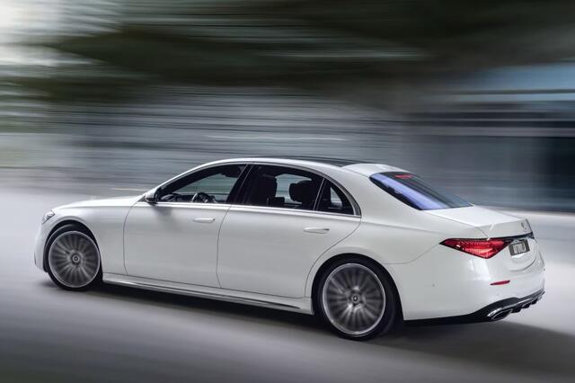 Mercedes-Benz S-KLASSE 500 4MATIC Lang AMG Line Full options!