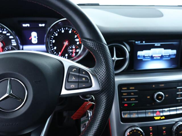 Mercedes-Benz SLC-KLASSE 180 AMG Sportpakket | Airscarf | Leder | Parkeercamera | Stoelverwarming | Navigatie | Variodak | Inclusief 12 Maanden Garantie