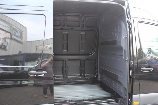 Mercedes-Benz SPRINTER 317 CDI L2H2 Pro 3500kg trekhaak, LED verlichting, Geveerde stoel