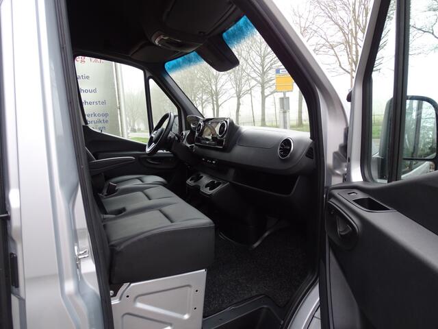 Mercedes-Benz SPRINTER 319 1.9 CDI L2H2 VOL OPTIES 1e eig