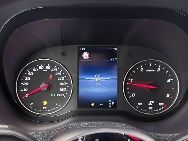 Mercedes-Benz SPRINTER 317 1.9 CDI L3H2 BPM-Vrij Direct Leverbaar 3500 KG Trekgewicht Navigatie Achteruitrijcamera LED Cruise Control