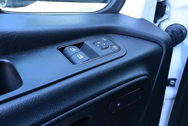 Mercedes-Benz SPRINTER 516 CDI laadbak met laadklep 430x213x245, Zijdeur