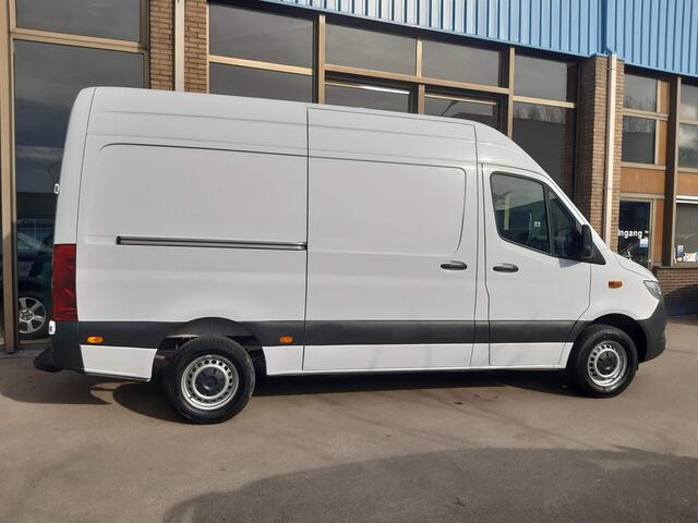 Mercedes-Benz SPRINTER 317 CDI L2H2 RWD MBux Camera PDC Navi Airco Cruisecontrol - ZONDER KRASSEN OF DEUKEN -