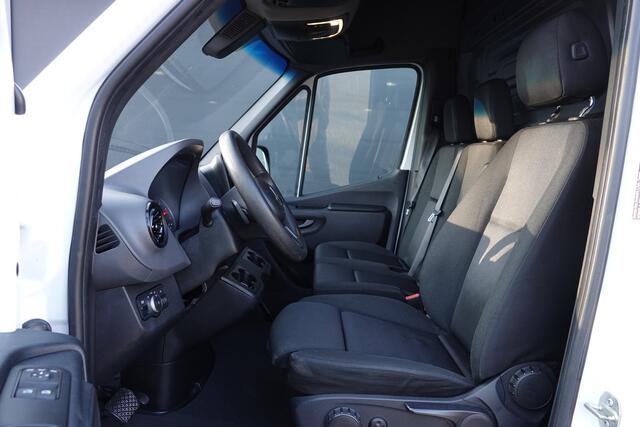 Mercedes-Benz SPRINTER L2H2 314Cdi 143Pk 7G-tronic | RWD | 3.500Kg trekgewicht | Achteruitrijcamera | Opstaptrede | Arctic White