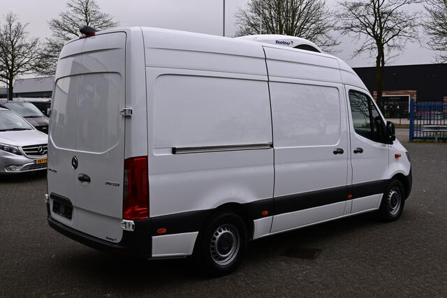 Mercedes-Benz SPRINTER 316 CDI L2H2 Koelwagen Kerstner D/N stekker, Geveerde stoel, Camera