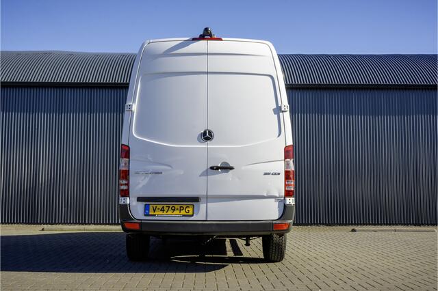 Mercedes-Benz SPRINTER 311 CDI | L2H2 | Euro 6 | Volledig ingericht | Oprijplaat | Camera | Airco