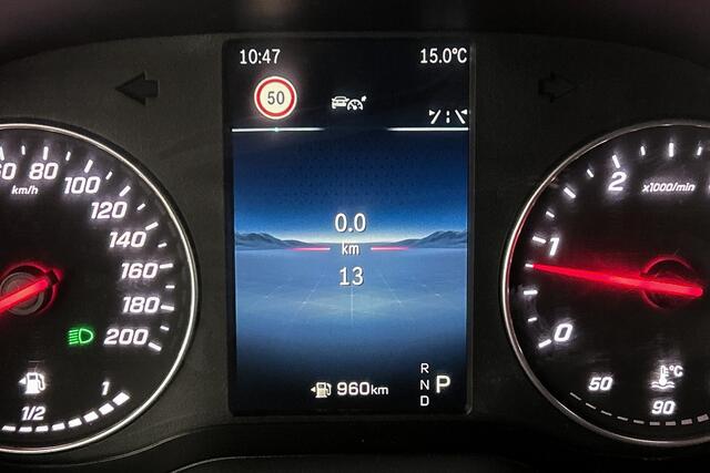 Mercedes-Benz SPRINTER 319 1.9 CDI L2H2 RWD Automaat | Adaptief cruise control | LED | Navigatie | Stoelverwarming