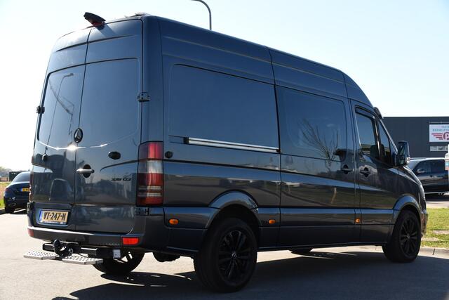 Mercedes-Benz SPRINTER V6 319 3.0 L2H2 DC PB Edition Camera, Cruise, 3500KG Trekhaak, Stoelverwarming, Automaat, Multimedia, 190PK, Uniek!