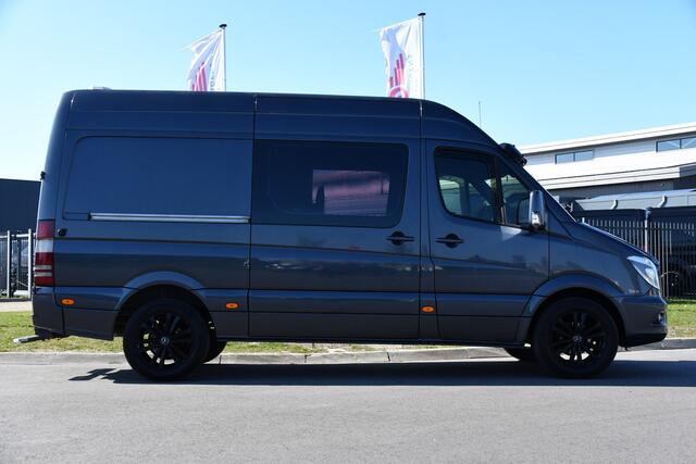 Mercedes-Benz SPRINTER V6 319 3.0 L2H2 DC PB Edition Camera, Cruise, 3500KG Trekhaak, Stoelverwarming, Automaat, Multimedia, 190PK, Uniek!