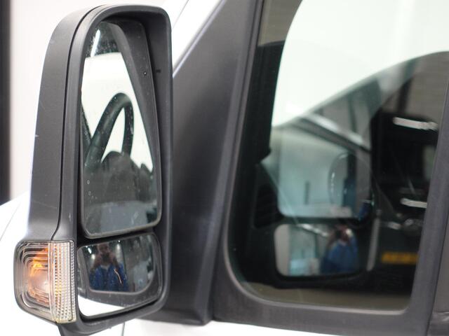Mercedes-Benz SPRINTER L2H2 Automaat Airco Cruise control Navigatie Side bars