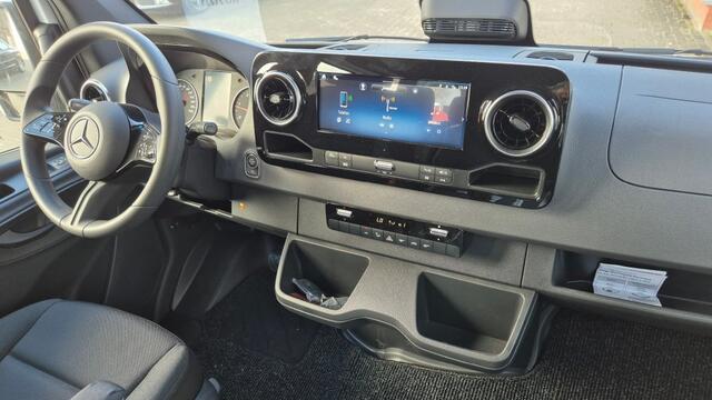 Mercedes-Benz SPRINTER TE KOOP NIEUWE : 9-persoons rolstoelbus