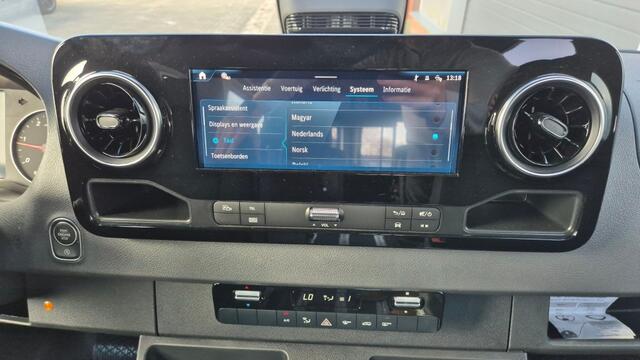 Mercedes-Benz SPRINTER Rolstoelbus met 9-zitplaatsen Incl-BPM