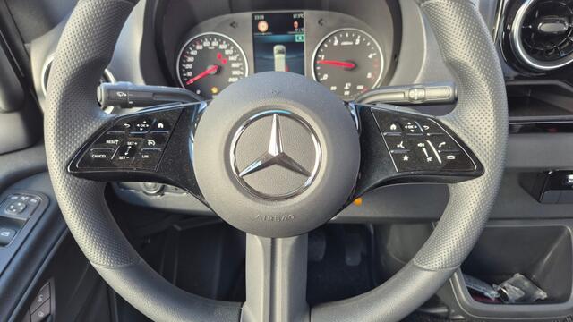 Mercedes-Benz SPRINTER 9 persoons - rolstoelbus. Incl- BPM