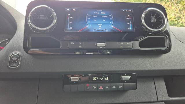 Mercedes-Benz SPRINTER 9 persoons - rolstoelbus. Incl- BPM