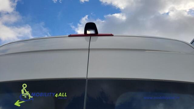 Mercedes-Benz SPRINTER 9 persoons - rolstoelbus. Incl- BPM