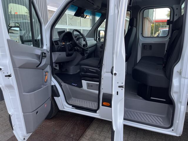 Mercedes-Benz SPRINTER 513 CDI 366 Hiab Laadkraan 018T Trekhaak 2000 kg Airco 6 persoons uitvoering Open laadbak Pick-up Euro 6 Verkeersbord Actiebord Pijlenbord Bakwagen P-up Tachograaf 1e eigenaar ex gemeente
