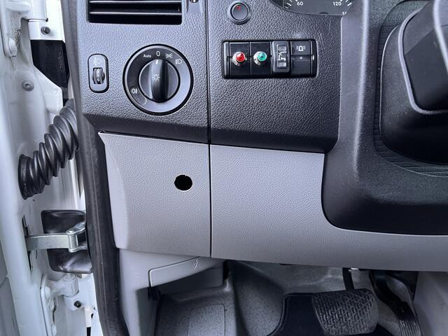 Mercedes-Benz SPRINTER 513 CDI 366 Hiab Laadkraan 018T Trekhaak 2000 kg Airco 6 persoons uitvoering Open laadbak Pick-up Euro 6 Verkeersbord Actiebord Pijlenbord Bakwagen P-up Tachograaf 1e eigenaar ex gemeente