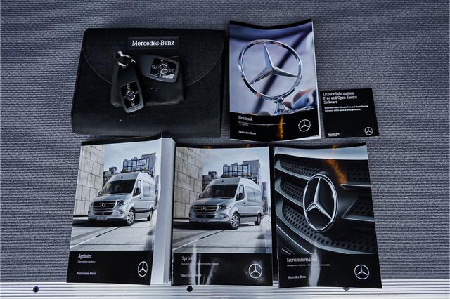 Mercedes-Benz SPRINTER 319 1.9 CDI L2H2 RWD Black Pack Vol! Distronic Camera BPM Vrij LED Navi Trekhaak 3.5T