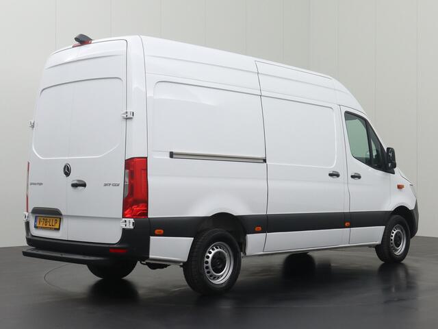 Mercedes-Benz SPRINTER 317CDI 9G-Tronic Automaat L2H2 | Fabrieksgarantie | Navigatie | Camera | 3-Persoons | Airco | Cruise
