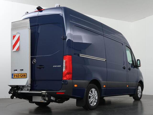 Mercedes-Benz SPRINTER 319 CDI Aut. | L2 H2 | Select | Laadklep | LED | 3-zits | Comfort-stoel | LM Velgen | Parkeercamera | Laadklep | Certified