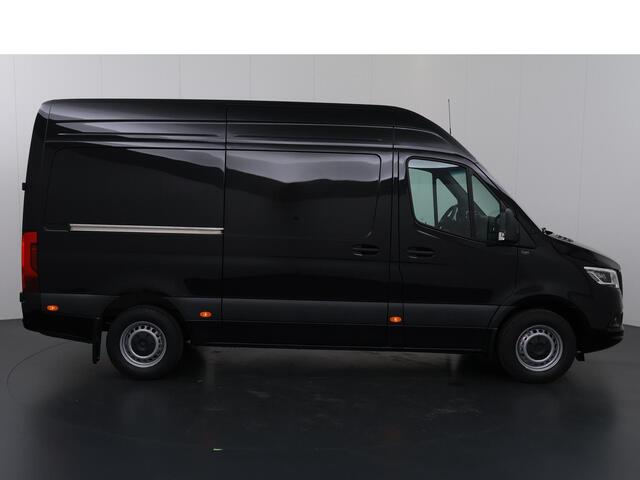 Mercedes-Benz SPRINTER 319 L2H2 RWD SELECT | LED | BPM VRIJ | DISTRONIC | WINTERPAKKET | LEER