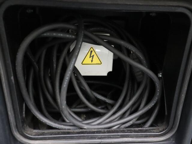 Mercedes-Benz SPRINTER 316CDI Koel|Vries +20/-20 Bakwagen 12/230V | Camera | Navigatie | Zijdeur | Dakspoiler