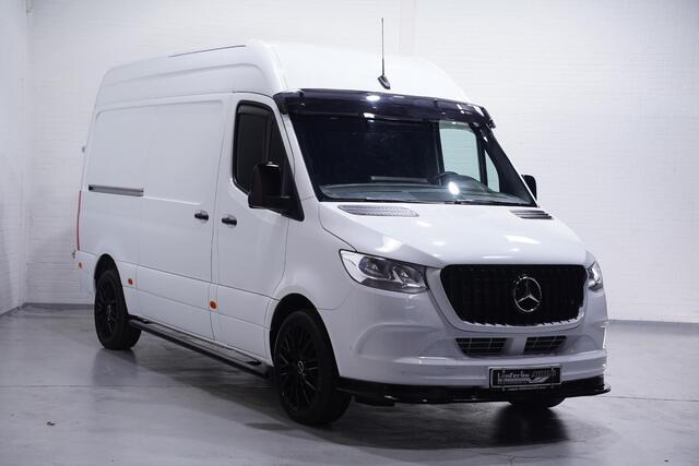 Mercedes-Benz SPRINTER 317 CDI 170 pk Aut Special Edition L2H2 AMG Grille Navi, Camera, 20" LMV, Sidebars, Bumpers in Kleur, 3-Zits