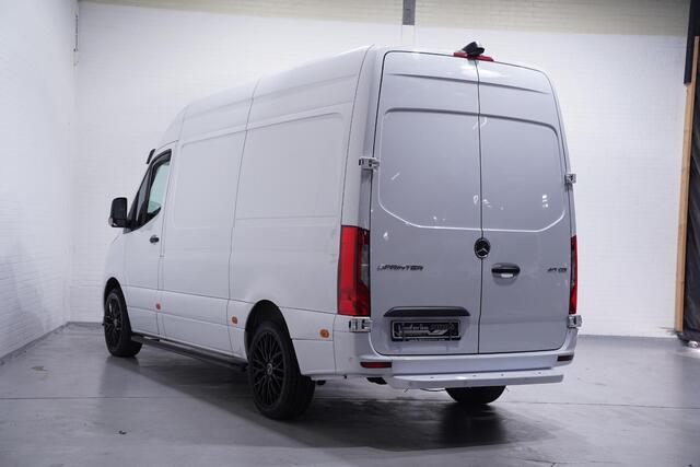 Mercedes-Benz SPRINTER 317 CDI 170 pk Aut Special Edition L2H2 AMG Grille Navi, Camera, 20" LMV, Sidebars, Bumpers in Kleur, 3-Zits