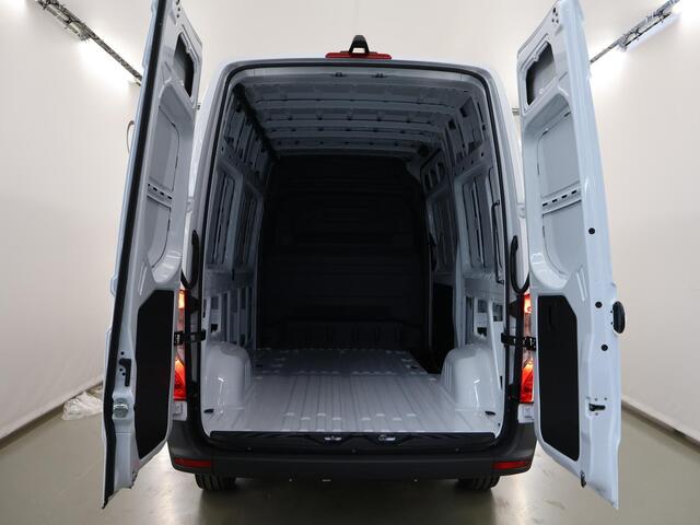 Mercedes-Benz SPRINTER 315 L2H2 RWD PRO | 3500KG TREKKEN | AUTOMAAT | BANK | APPLE CARPLAY